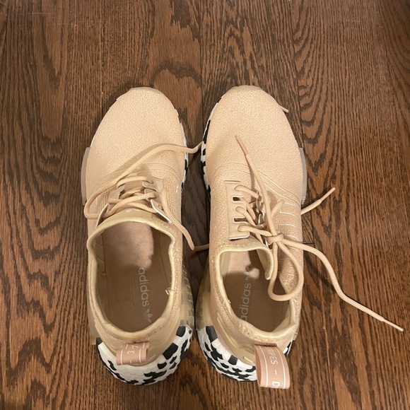 Adidas | Halo Blush Black and White Polka Dot NMD Sneakers | 7.5 - Picture 6 of 9